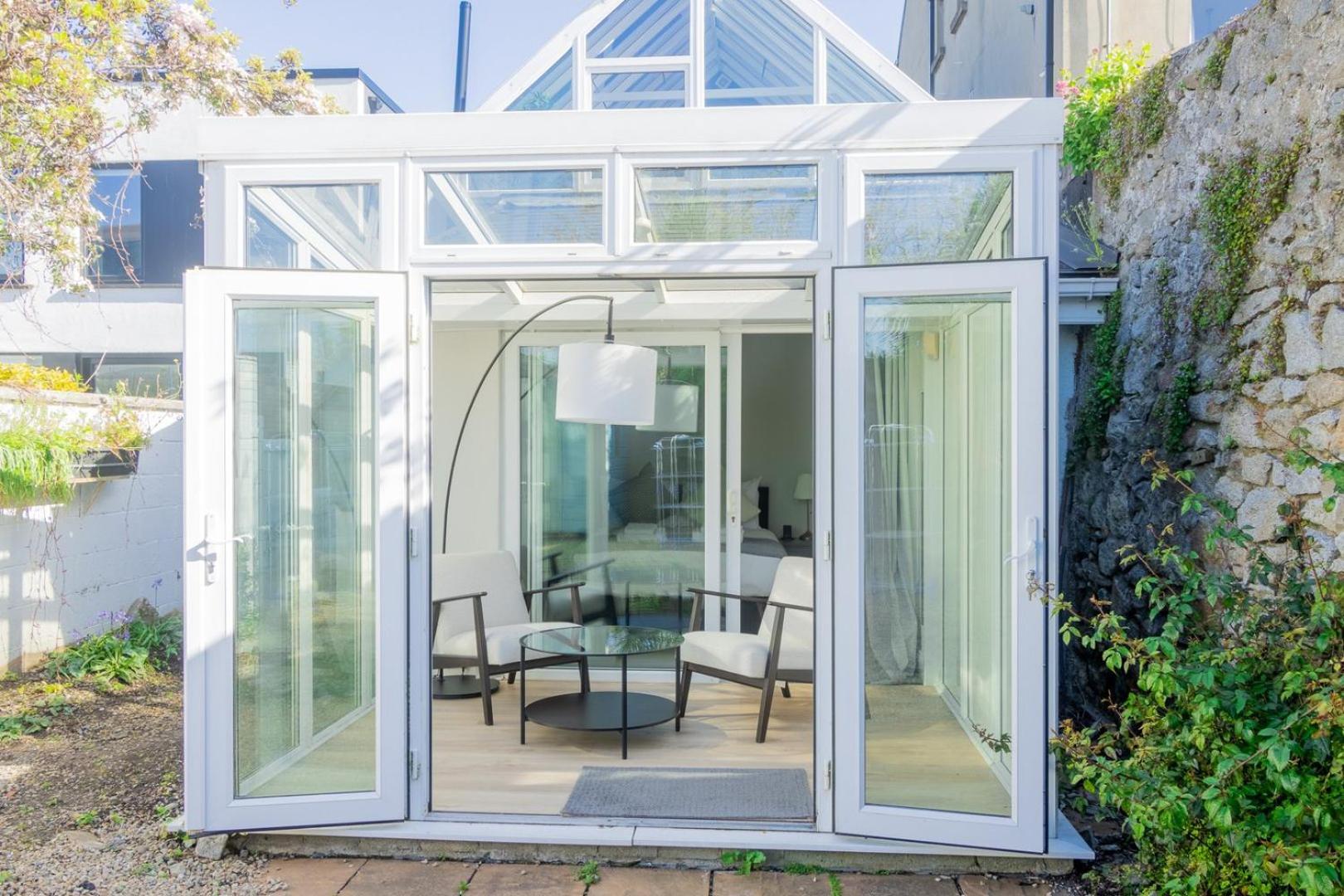 Guestready - Modernised In Monkstown Guest house Dublin